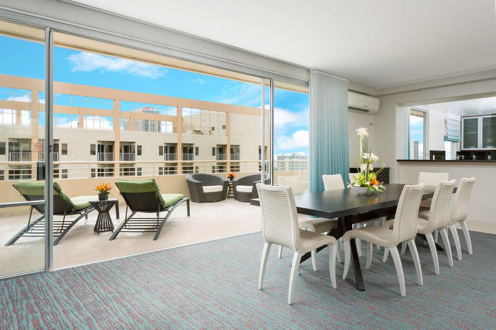 הונולולו Courtyard By Marriott Waikiki Beach מראה חיצוני תמונה