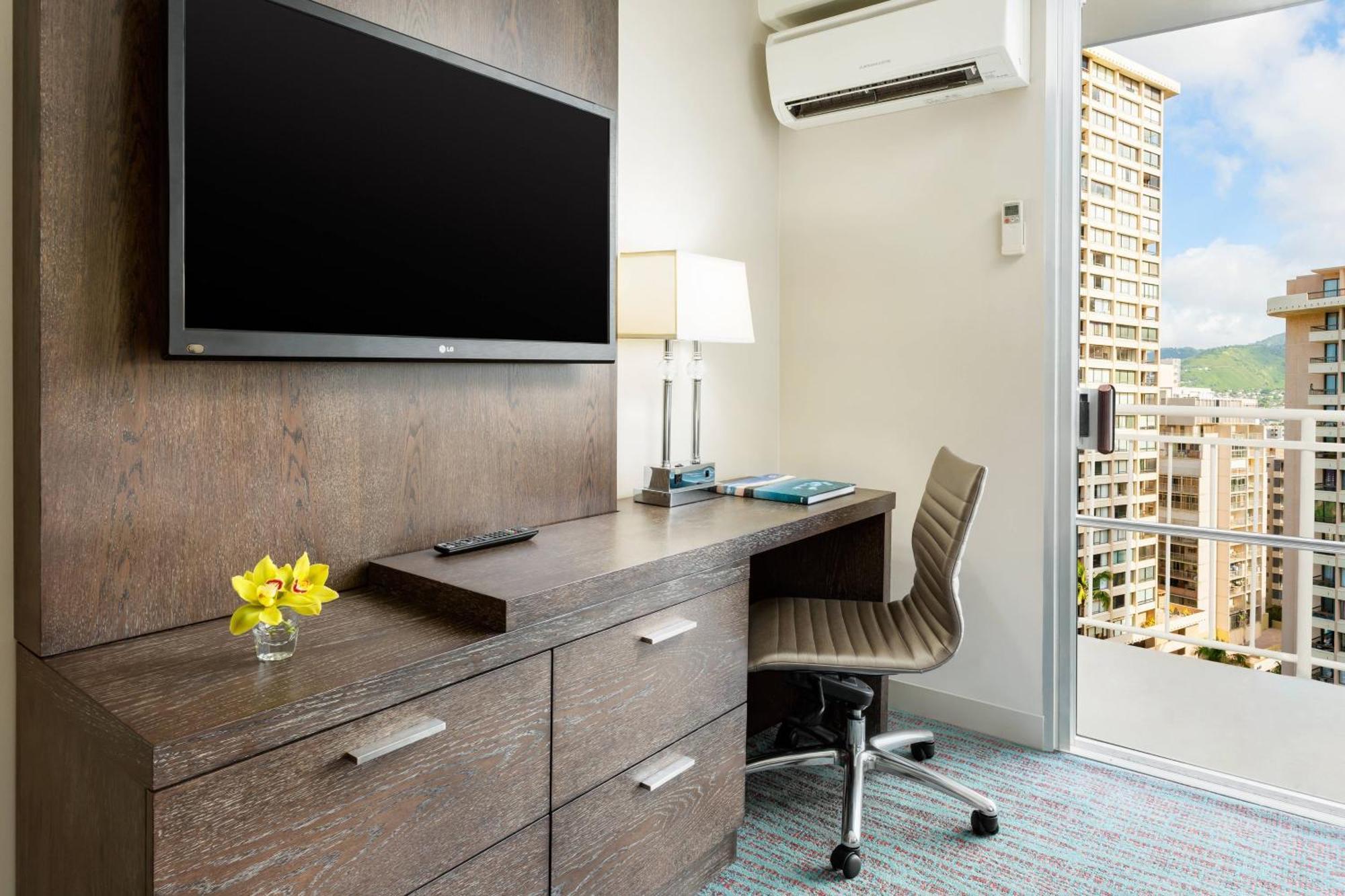 הונולולו Courtyard By Marriott Waikiki Beach מראה חיצוני תמונה
